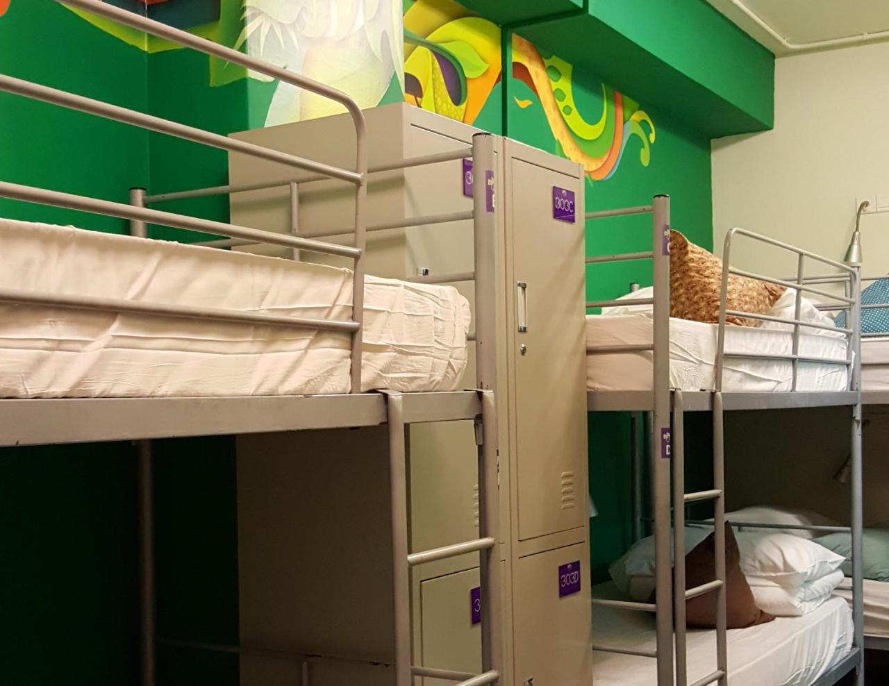 Bed in 8-Bed Mixed Dormitory Room