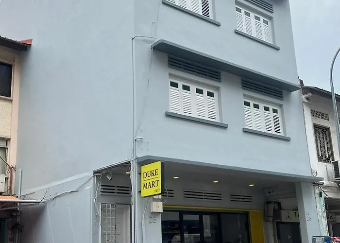 Duke Living Hostel Singapore