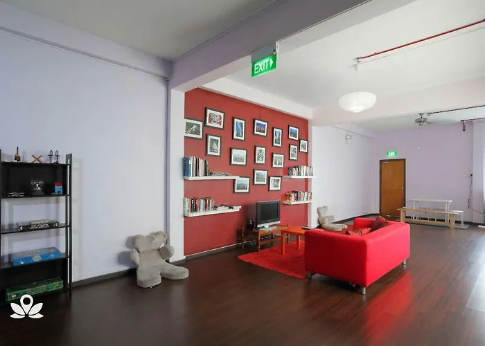 Gusti Bed & Breakfast Singapore